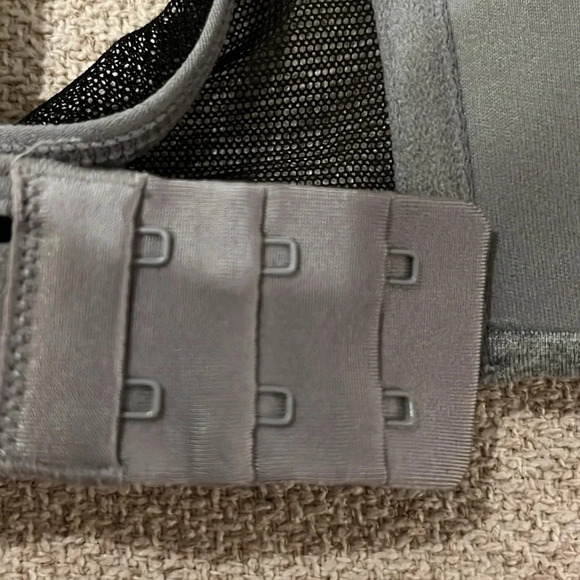 All You by Lively Bra Gray Black No Wire Wireless Mesh 36DD Comfortable Bra - Picture 10 of 11